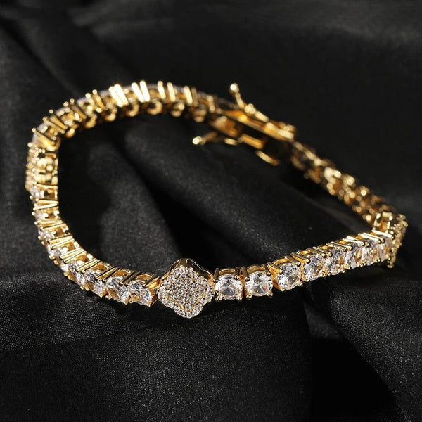 Iced Up London 4mm Golden Clover Tennis Bracelet (18K Gold)