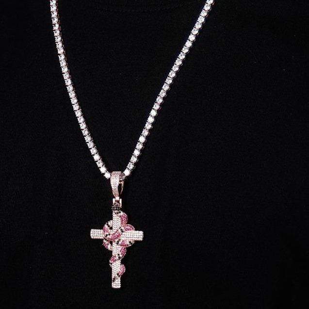 Iced Up London Pendant Iced Out Pendant <br> Gucci Snake Cross <br> (18K Gold)